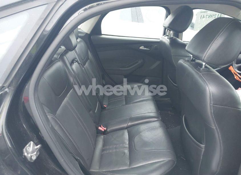 Photo 8 of 2013 Ford Focus TITANIUM (VIN 1FADP3J20DL380224)