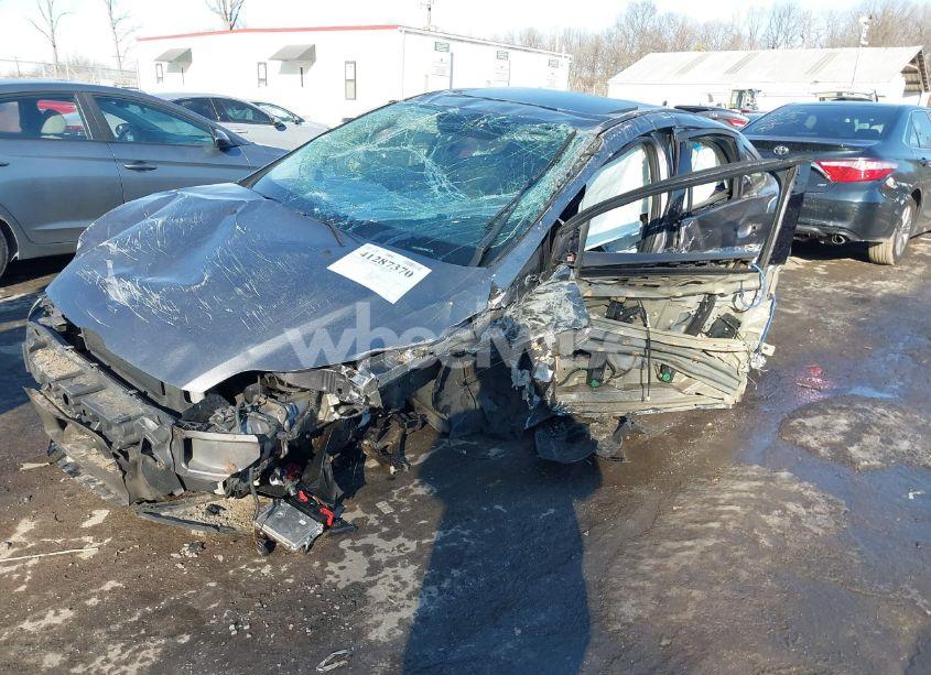 Photo 2 of 2014 Ford Focus TITANIUM (VIN 1FADP3J20EL158963)