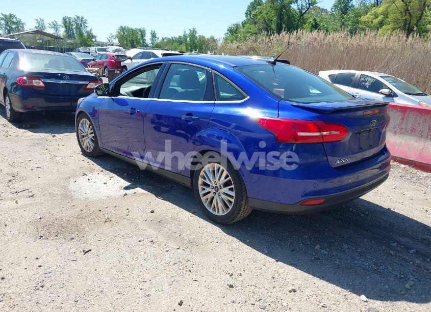 Photo 3 of 2015 Ford Focus TITANIUM (VIN 1FADP3J20FL304828)