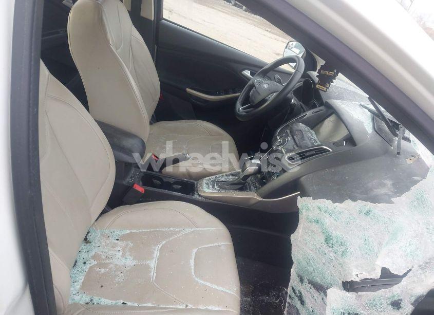 Photo 5 of 2015 Ford Focus TITANIUM (VIN 1FADP3J20FL321368)