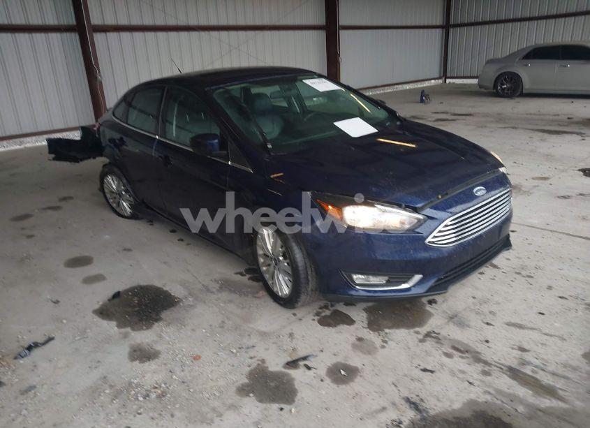 2017 Ford Focus TITANIUM (VIN 1FADP3J20HL242592) main photo