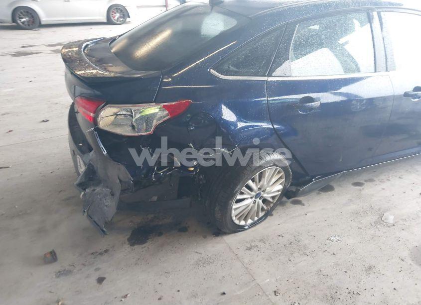 Photo 6 of 2017 Ford Focus TITANIUM (VIN 1FADP3J20HL242592)