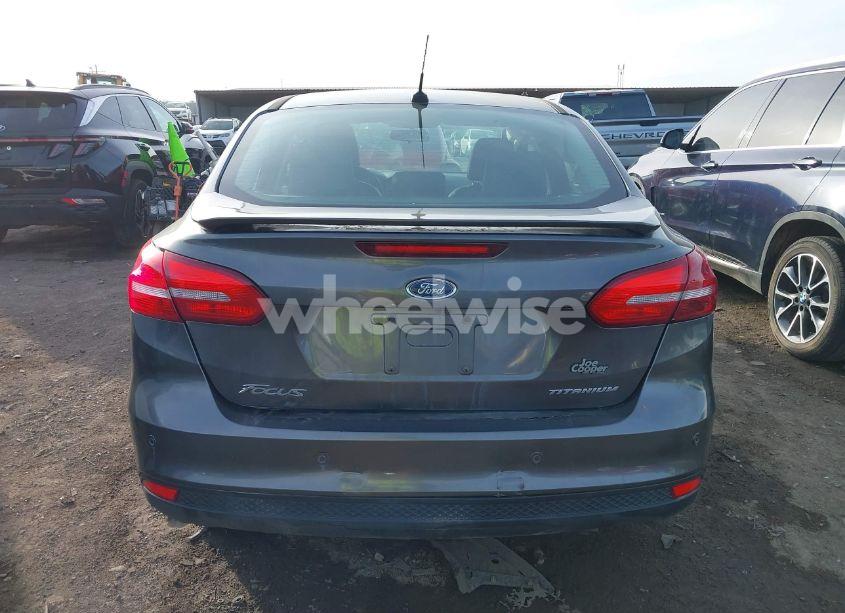 Photo 16 of 2018 Ford Focus TITANIUM (VIN 1FADP3J20JL317054)