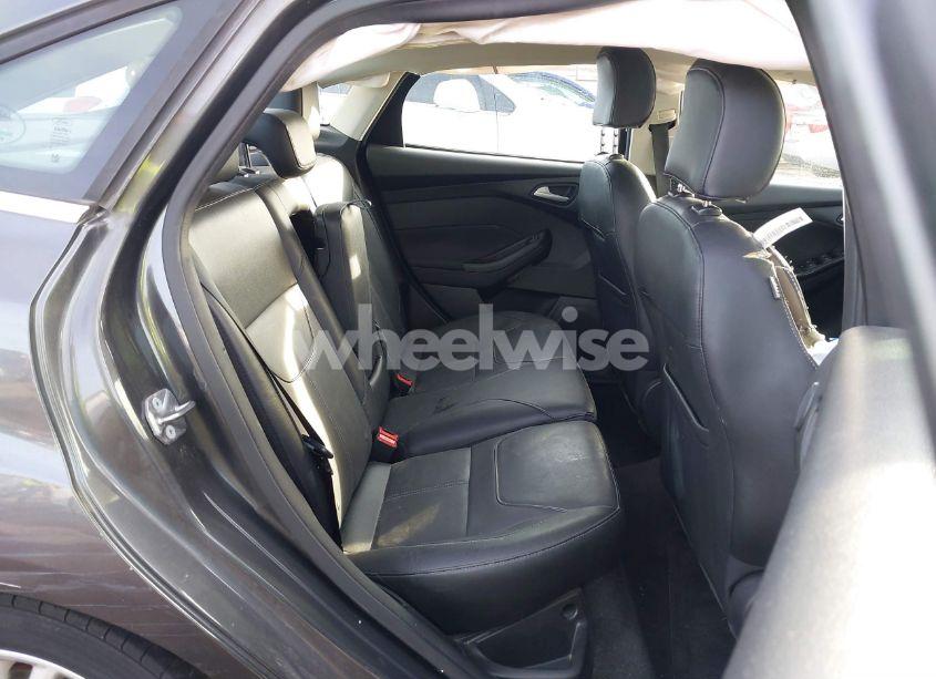 Photo 8 of 2018 Ford Focus TITANIUM (VIN 1FADP3J20JL317054)