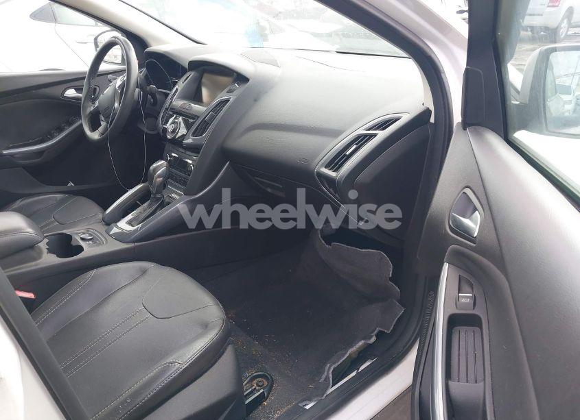 Photo 5 of 2013 Ford Focus TITANIUM (VIN 1FADP3J21DL112055)