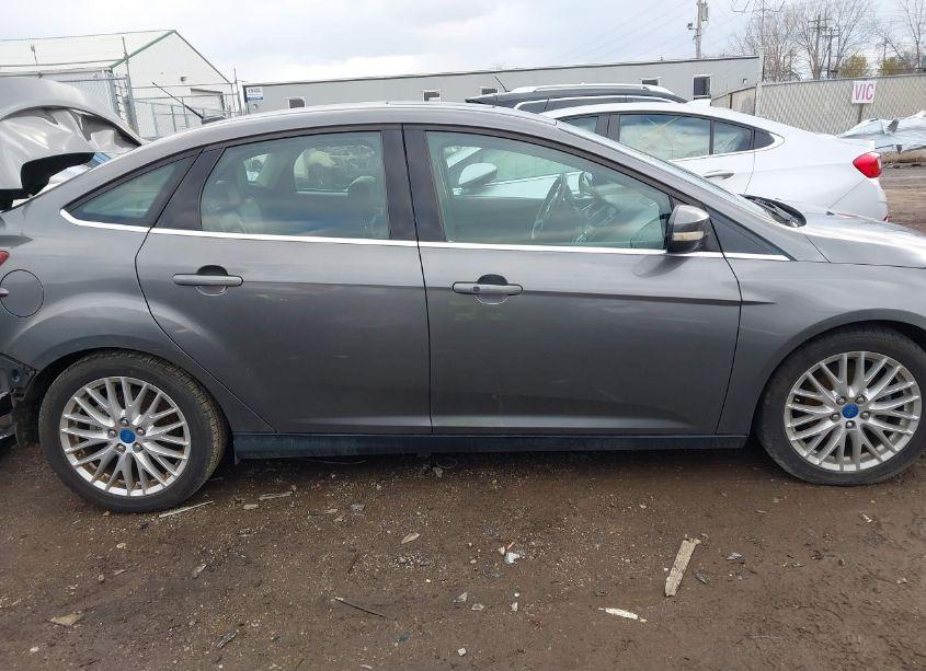 Photo 13 of 2013 Ford Focus TITANIUM (VIN 1FADP3J21DL141894)