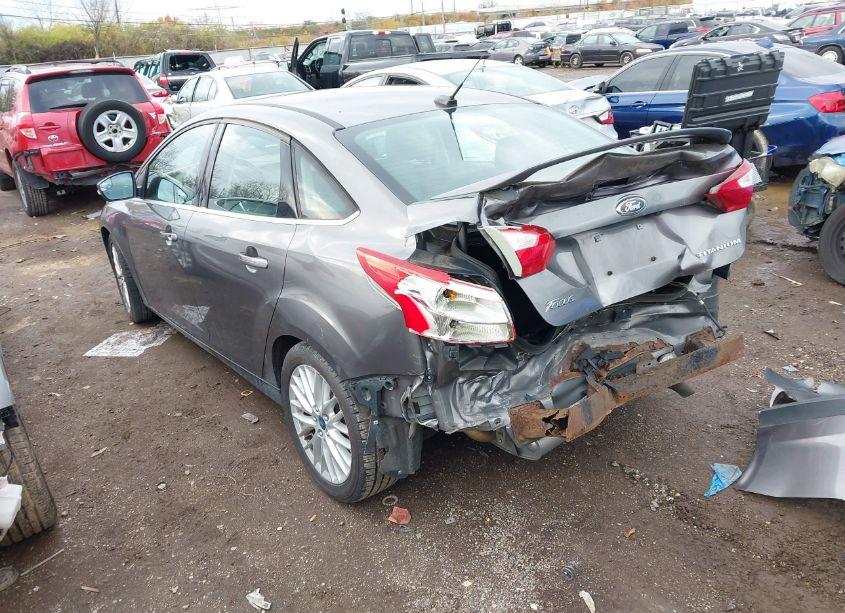 Photo 3 of 2013 Ford Focus TITANIUM (VIN 1FADP3J21DL141894)