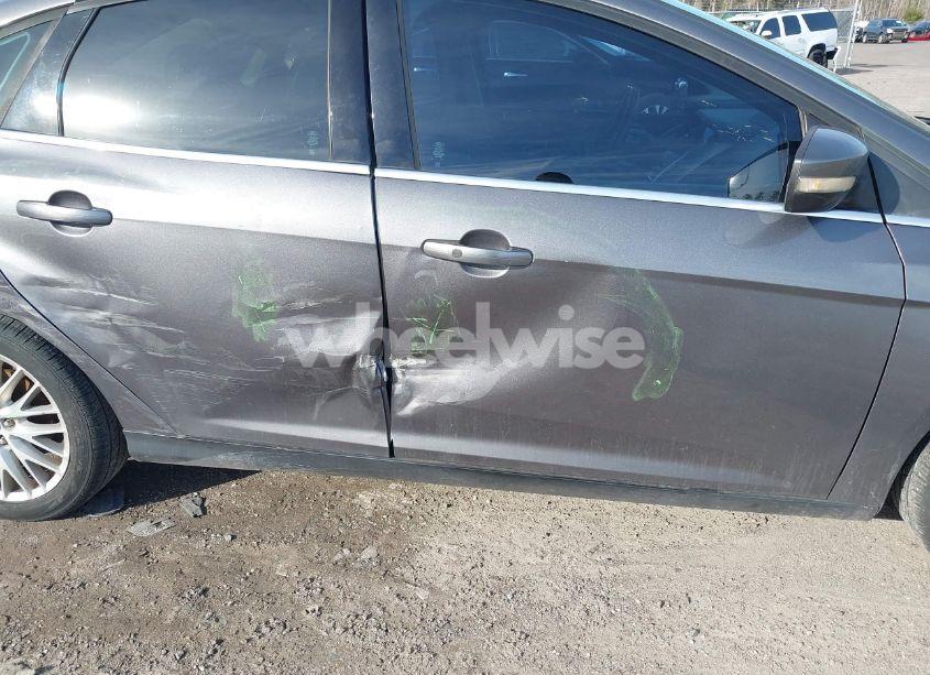 Photo 6 of 2014 Ford Focus TITANIUM (VIN 1FADP3J21EL233766)