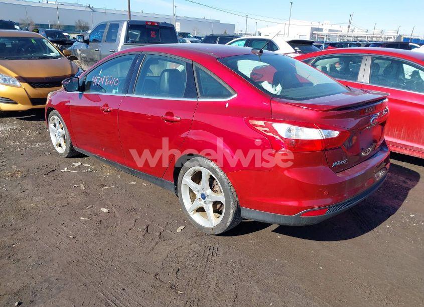 Photo 3 of 2014 Ford Focus TITANIUM (VIN 1FADP3J21EL240278)