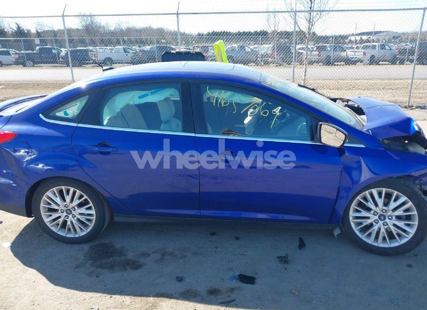 Photo 13 of 2015 Ford Focus TITANIUM (VIN 1FADP3J21FL201000)