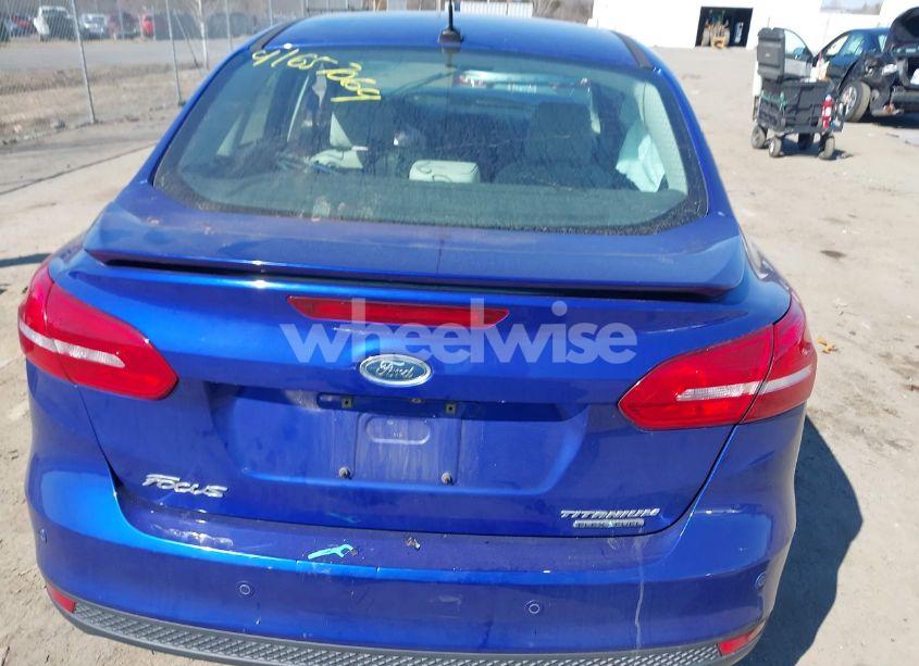 Photo 16 of 2015 Ford Focus TITANIUM (VIN 1FADP3J21FL201000)