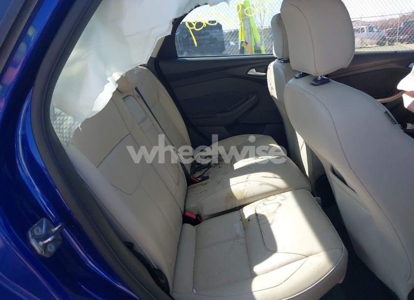 Photo 8 of 2015 Ford Focus TITANIUM (VIN 1FADP3J21FL201000)