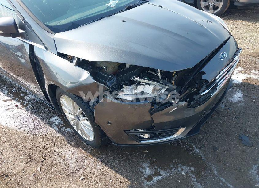 Photo 6 of 2017 Ford Focus TITANIUM (VIN 1FADP3J21HL203736)