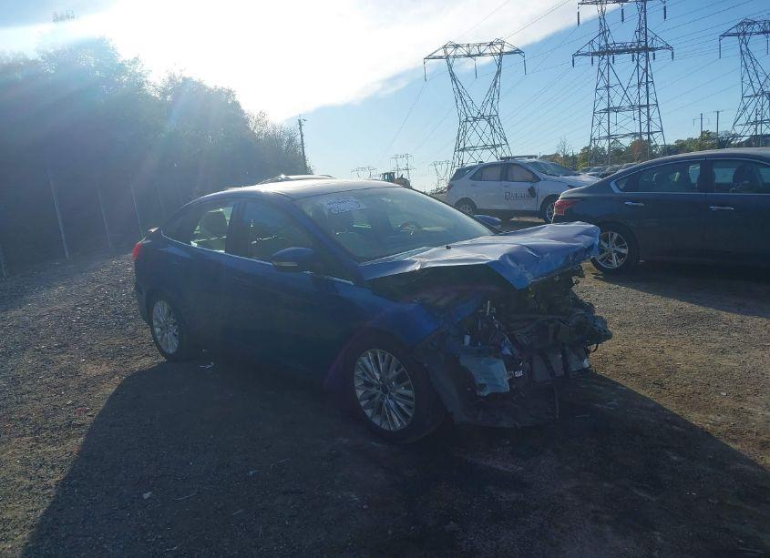 2018 Ford Focus TITANIUM (VIN 1FADP3J21JL242378) main photo