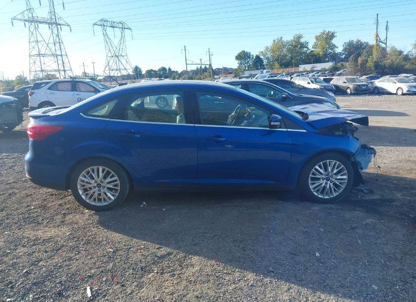 Photo 12 of 2018 Ford Focus TITANIUM (VIN 1FADP3J21JL242378)