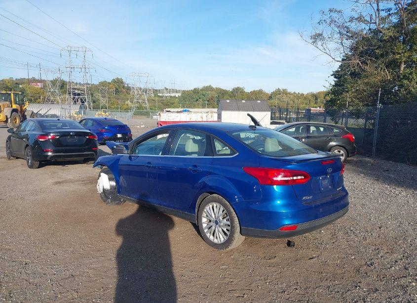 Photo 3 of 2018 Ford Focus TITANIUM (VIN 1FADP3J21JL242378)