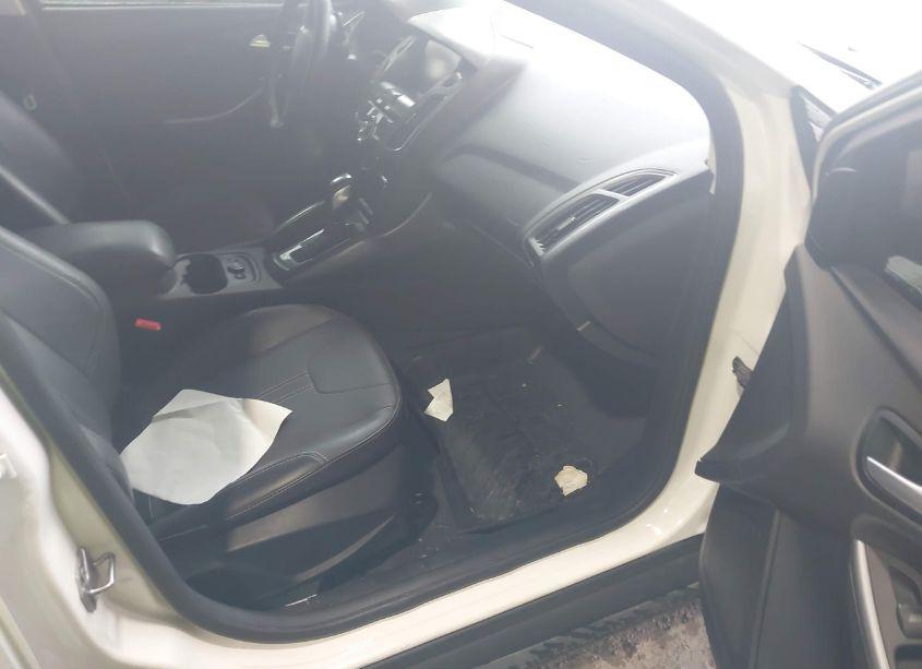 Photo 5 of 2013 Ford Focus TITANIUM (VIN 1FADP3J22DL241602)