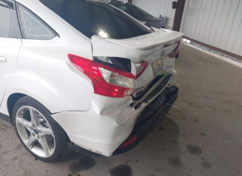 Photo 6 of 2013 Ford Focus TITANIUM (VIN 1FADP3J22DL241602)