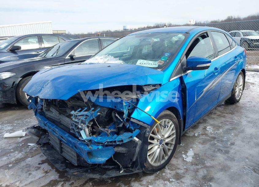 Photo 2 of 2013 Ford Focus TITANIUM (VIN 1FADP3J22DL283705)