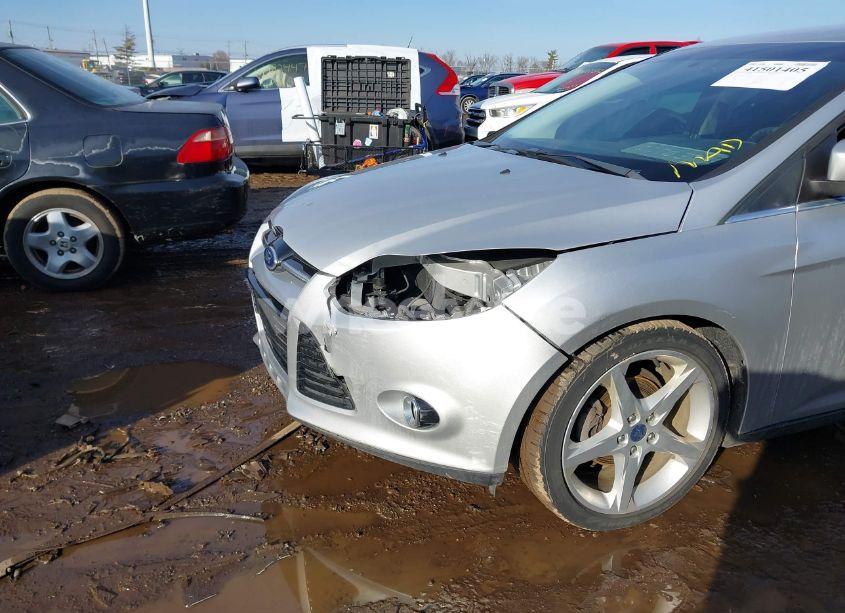 Photo 6 of 2013 Ford Focus TITANIUM (VIN 1FADP3J22DL300647)