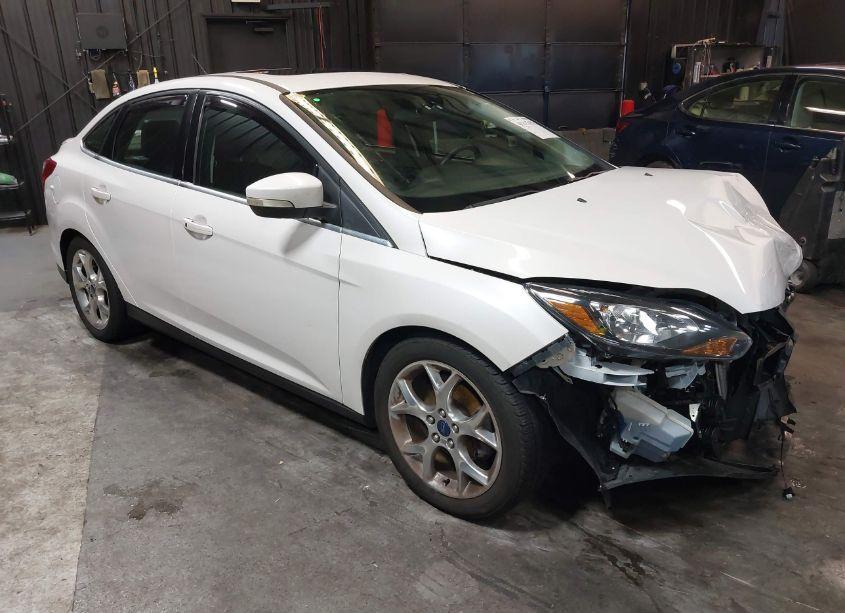 2014 Ford Focus TITANIUM (VIN 1FADP3J22EL338378) main photo