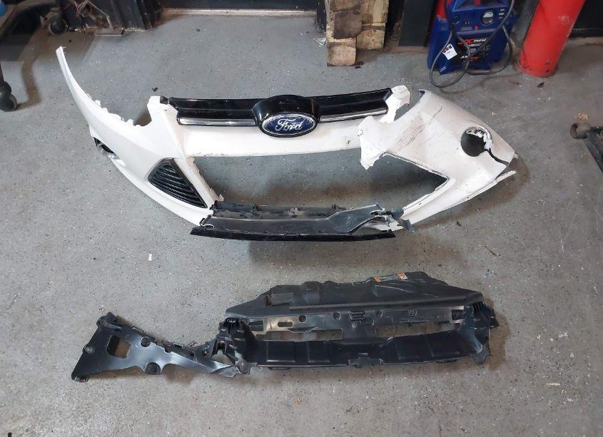 Photo 12 of 2014 Ford Focus TITANIUM (VIN 1FADP3J22EL338378)