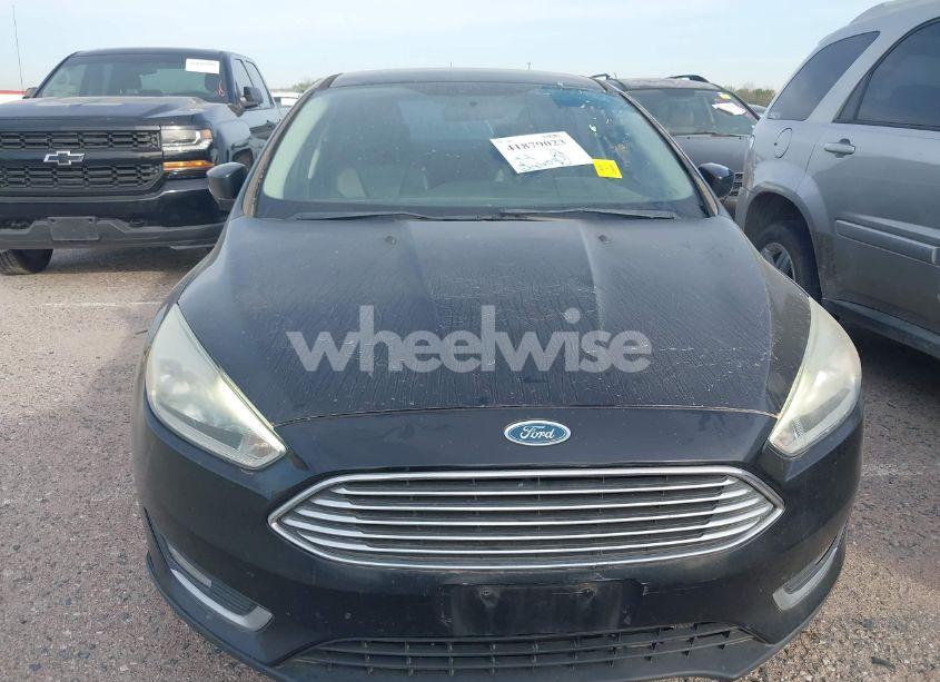 Photo 6 of 2015 Ford Focus TITANIUM (VIN 1FADP3J22FL256412)