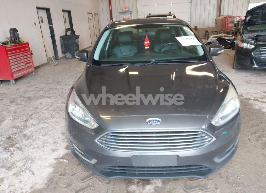 Photo 6 of 2015 Ford Focus TITANIUM (VIN 1FADP3J22FL260718)