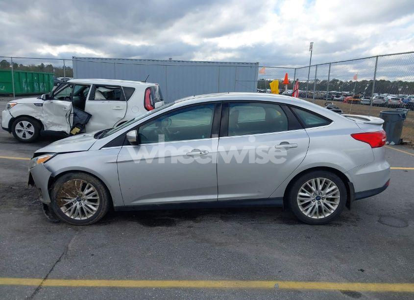 Photo 14 of 2017 Ford Focus TITANIUM (VIN 1FADP3J22HL208248)