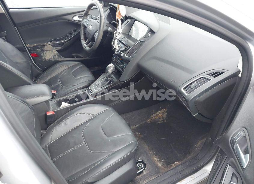 Photo 5 of 2017 Ford Focus TITANIUM (VIN 1FADP3J22HL208248)