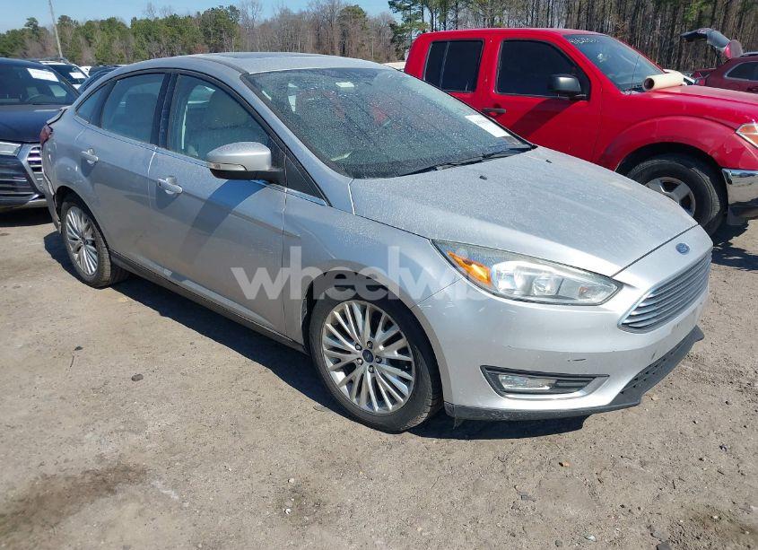 2017 Ford Focus TITANIUM (VIN 1FADP3J22HL230024) main photo