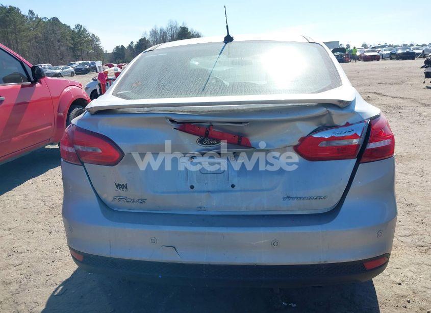 Photo 16 of 2017 Ford Focus TITANIUM (VIN 1FADP3J22HL230024)