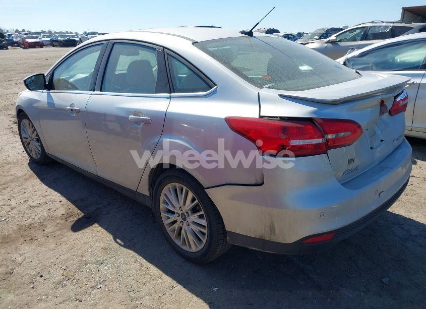Photo 3 of 2017 Ford Focus TITANIUM (VIN 1FADP3J22HL230024)