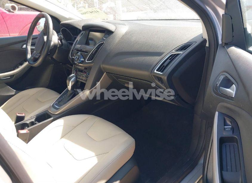 Photo 5 of 2017 Ford Focus TITANIUM (VIN 1FADP3J22HL230024)