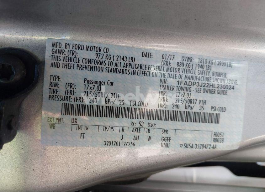 Photo 9 of 2017 Ford Focus TITANIUM (VIN 1FADP3J22HL230024)