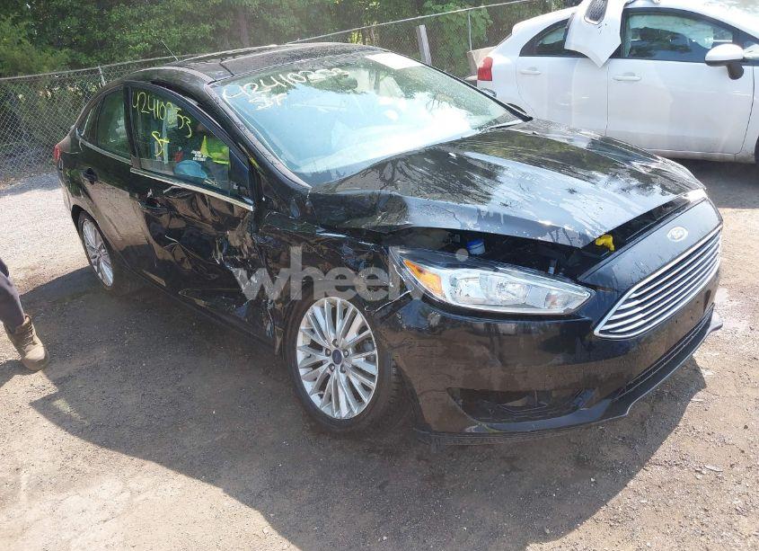 2018 Ford Focus TITANIUM (VIN 1FADP3J22JL220986) main photo