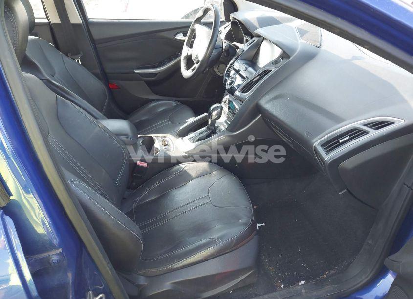 Photo 5 of 2013 Ford Focus TITANIUM (VIN 1FADP3J23DL105902)