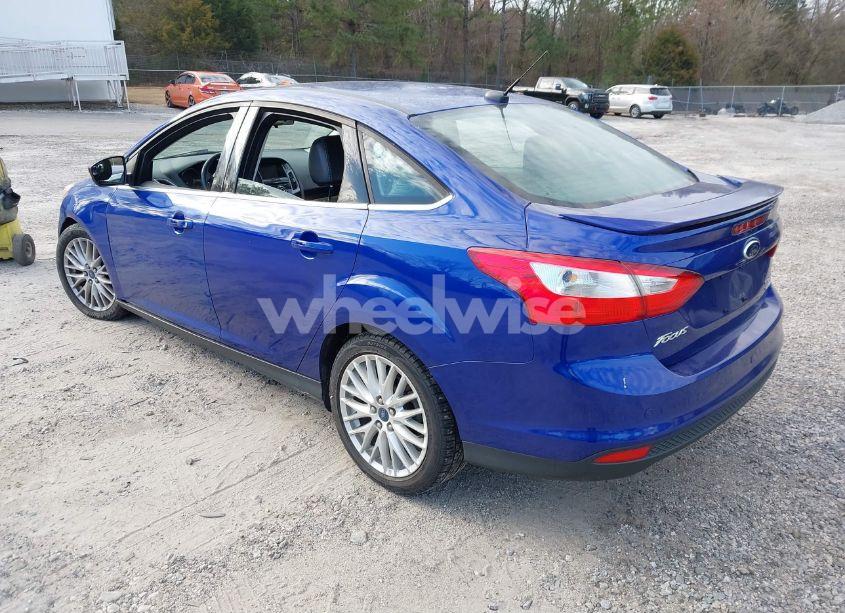 Photo 3 of 2013 Ford Focus TITANIUM (VIN 1FADP3J23DL150452)