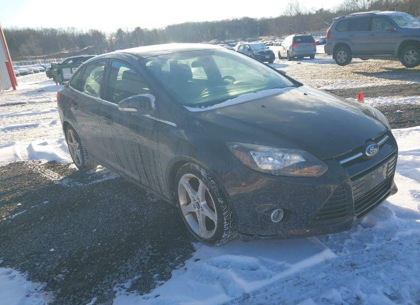 2013 Ford Focus TITANIUM (VIN 1FADP3J23DL198193) main photo