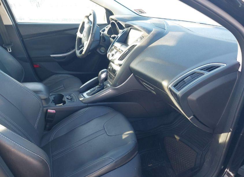 Photo 5 of 2013 Ford Focus TITANIUM (VIN 1FADP3J23DL198193)