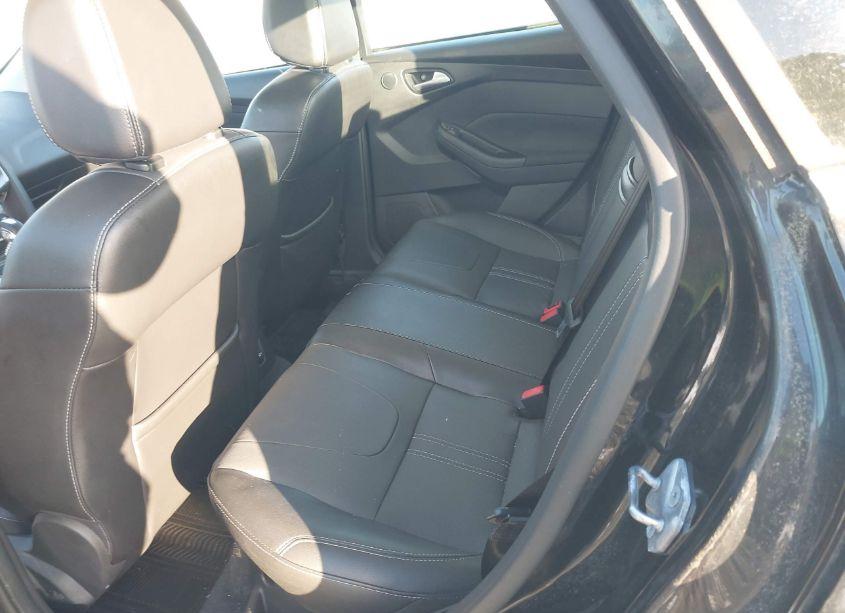 Photo 8 of 2013 Ford Focus TITANIUM (VIN 1FADP3J23DL198193)