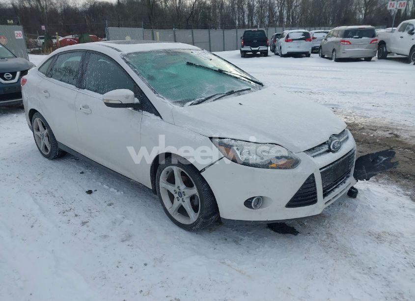 2013 Ford Focus TITANIUM (VIN 1FADP3J23DL240006) main photo