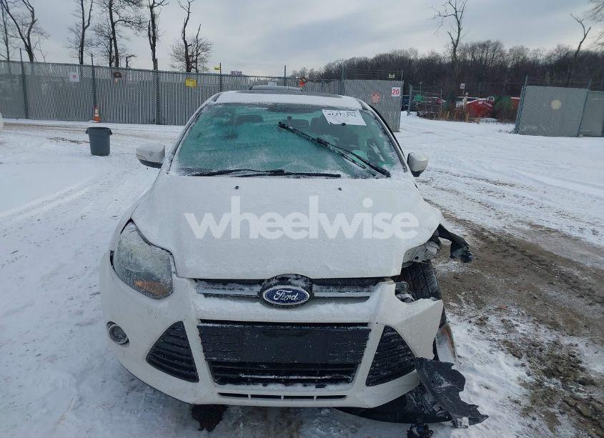 Photo 12 of 2013 Ford Focus TITANIUM (VIN 1FADP3J23DL240006)