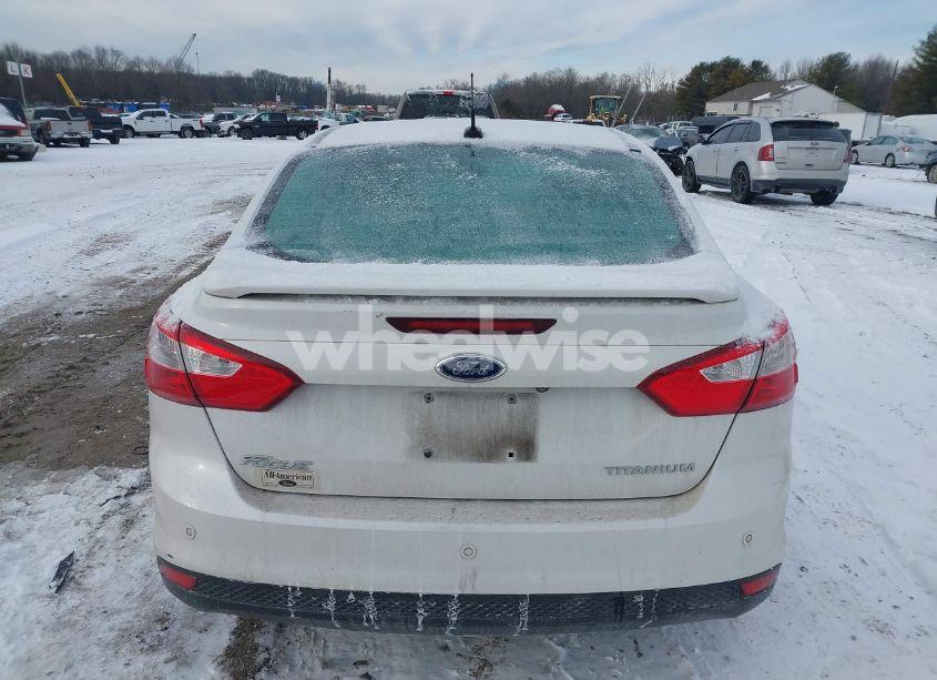 Photo 16 of 2013 Ford Focus TITANIUM (VIN 1FADP3J23DL240006)