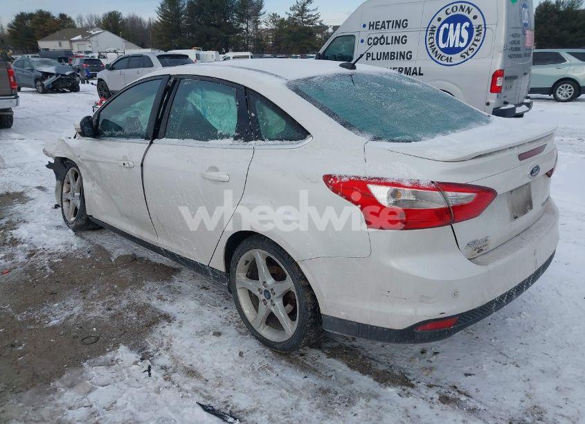 Photo 3 of 2013 Ford Focus TITANIUM (VIN 1FADP3J23DL240006)