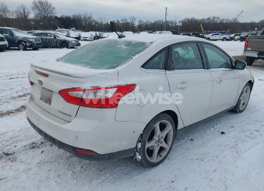 Photo 4 of 2013 Ford Focus TITANIUM (VIN 1FADP3J23DL240006)