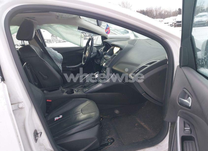Photo 5 of 2013 Ford Focus TITANIUM (VIN 1FADP3J23DL240006)