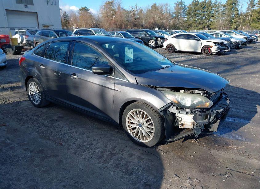 2013 Ford Focus TITANIUM (VIN 1FADP3J23DL317215) main photo
