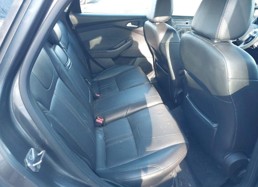Photo 8 of 2013 Ford Focus TITANIUM (VIN 1FADP3J23DL317215)