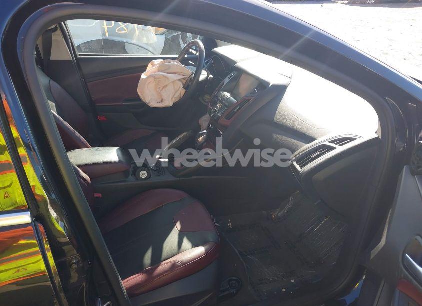 Photo 5 of 2013 Ford Focus TITANIUM (VIN 1FADP3J23DL330479)